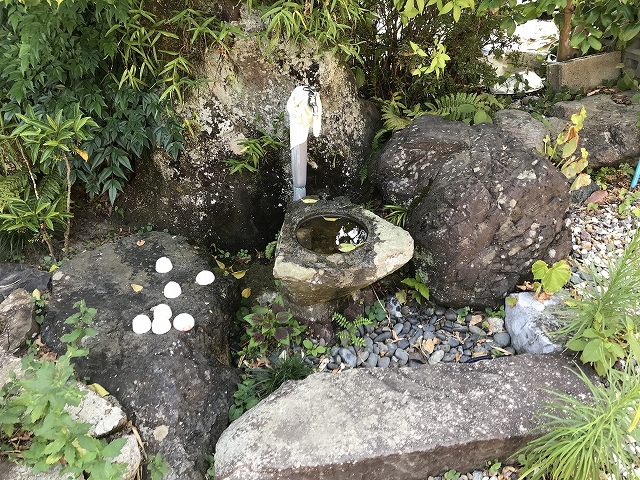 泉蔵寺　水瓶