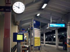 スイス Interlaken-West駅 22:01