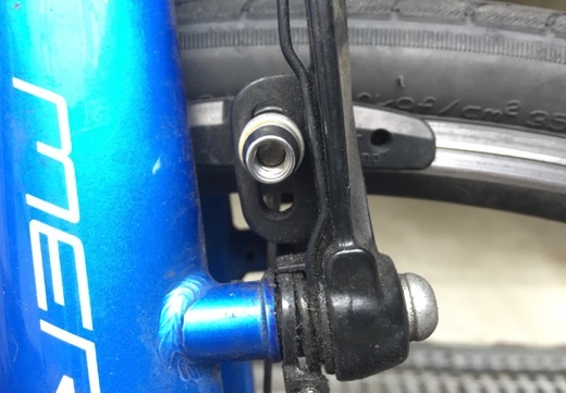 自転車のブレーキ修理 - 2