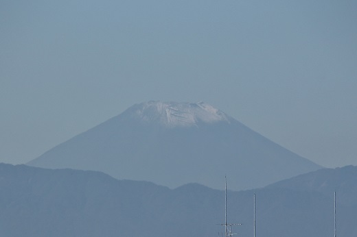 １０月２６日富士山の初冠雪